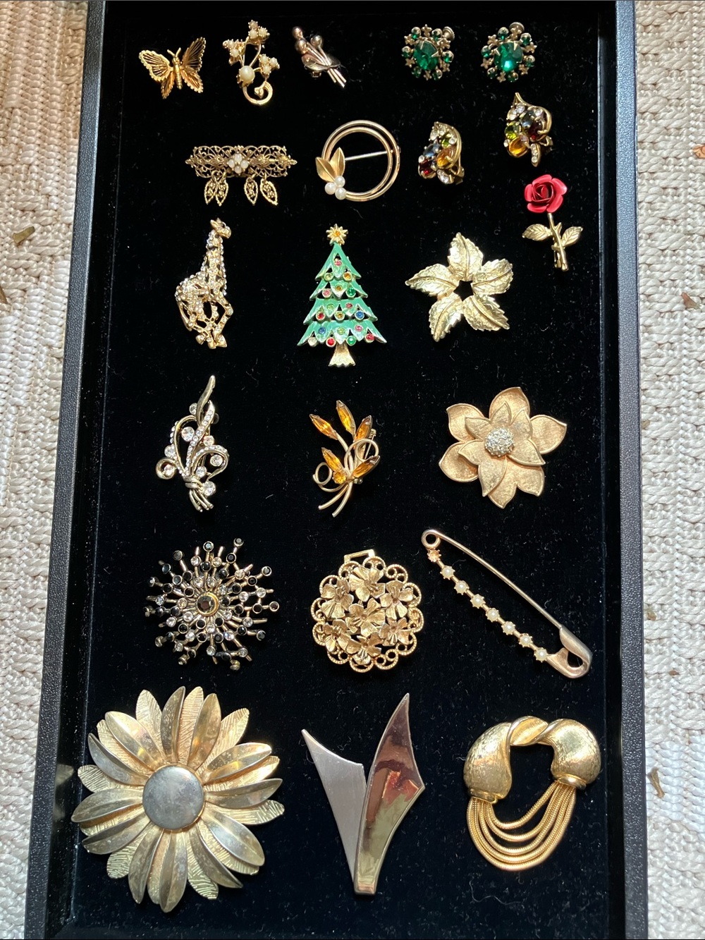 Gold-Tone Brooch Set with Green Accented Christmas Tree and Red Rose Accent